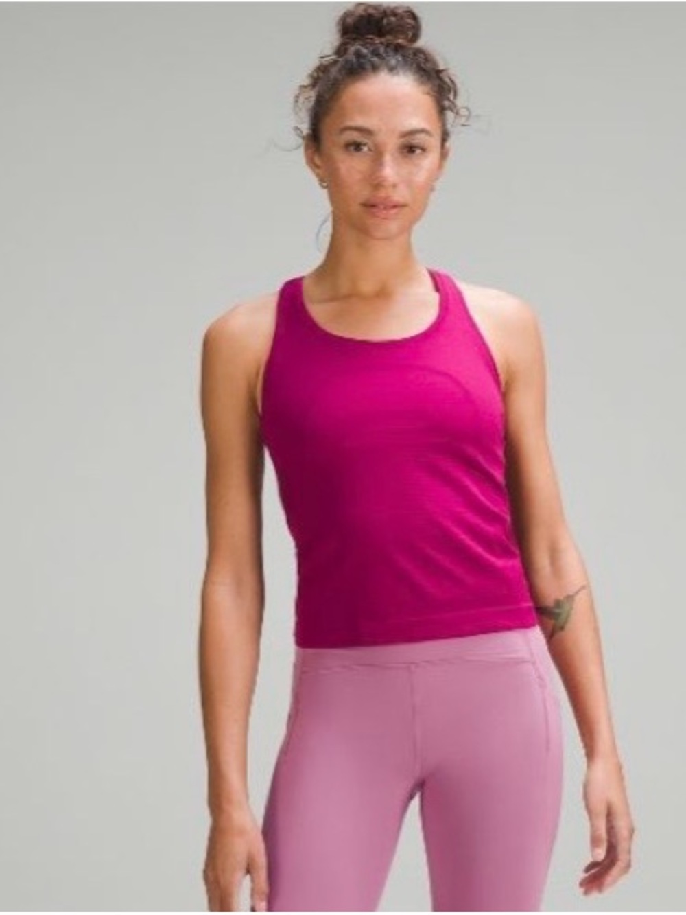 Women’s lululemon Magenta Swiftly Tech Racerback Tank Top- race length- size 4